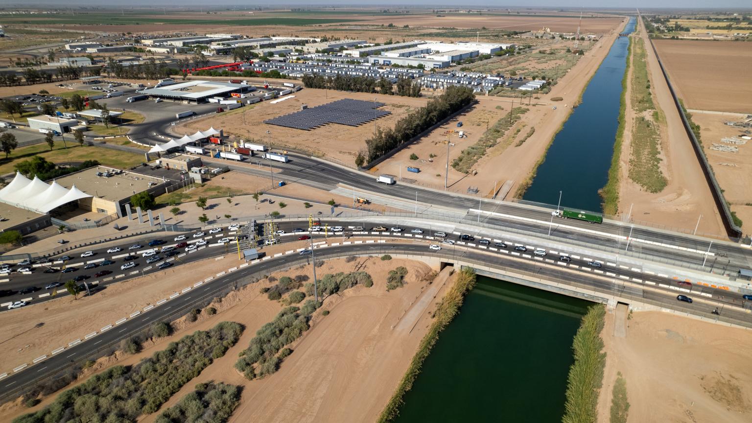 A picture of Calexico East Port of Entry bridge.